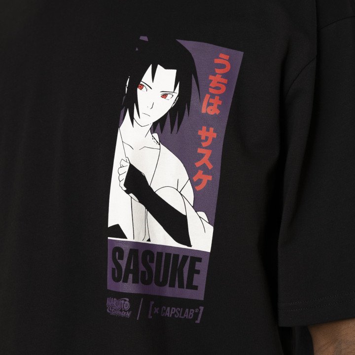 T-shirt Noir Naruto Shippuden Sasuke Homme coupe Relaxed fit Capslab